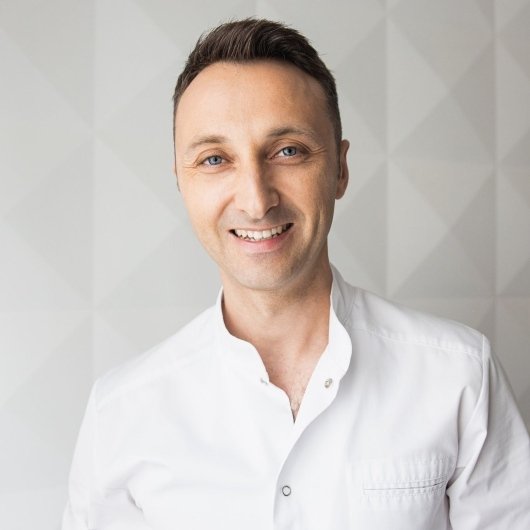 dr n. med. Tomasz Chomiuk